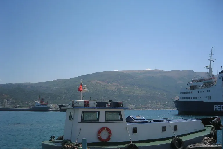 Skela – Porti i Vjetër dhe Tregu i Peshkut