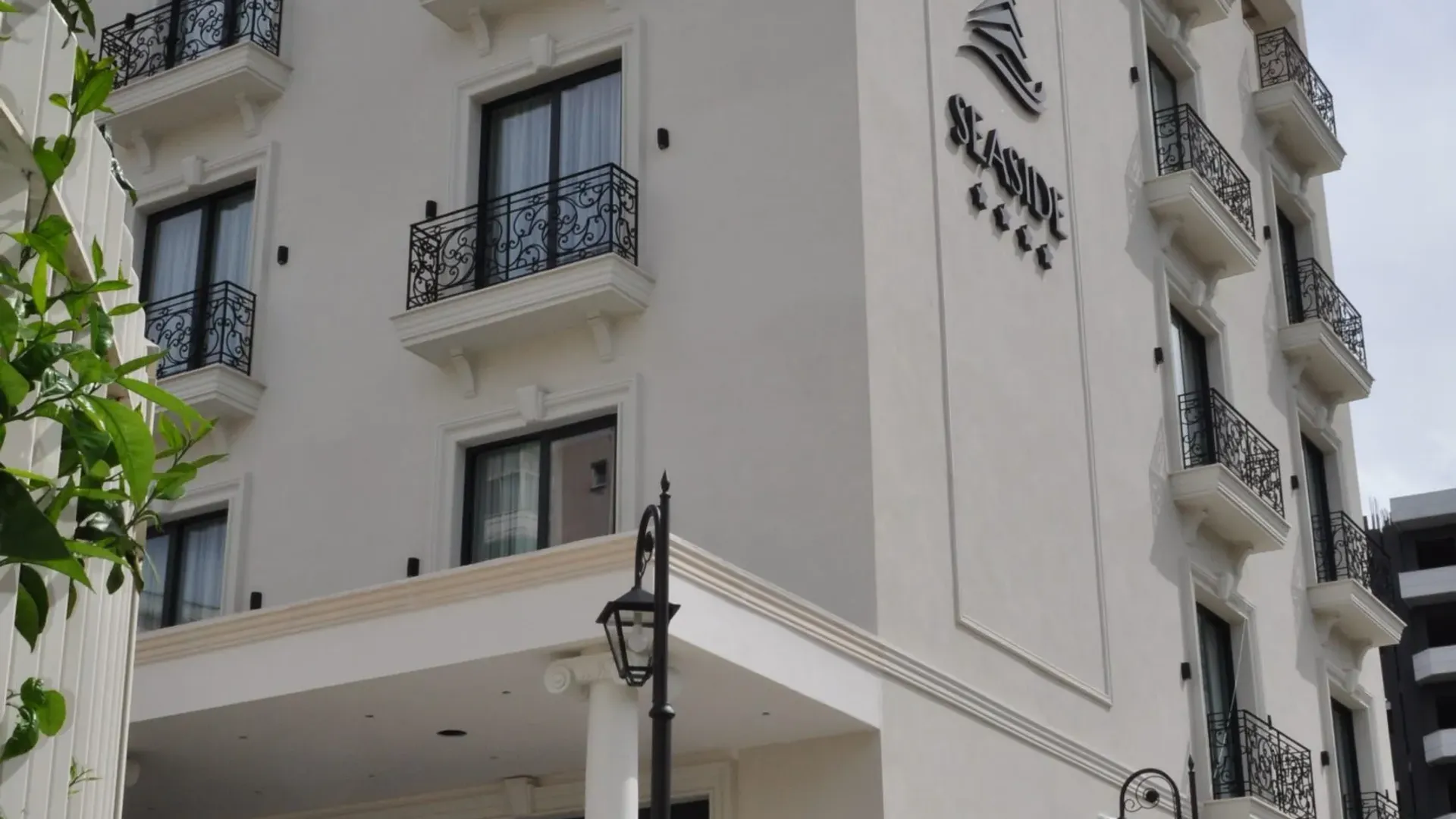 Seaside Hotel Vlorë — Albanian Riviera